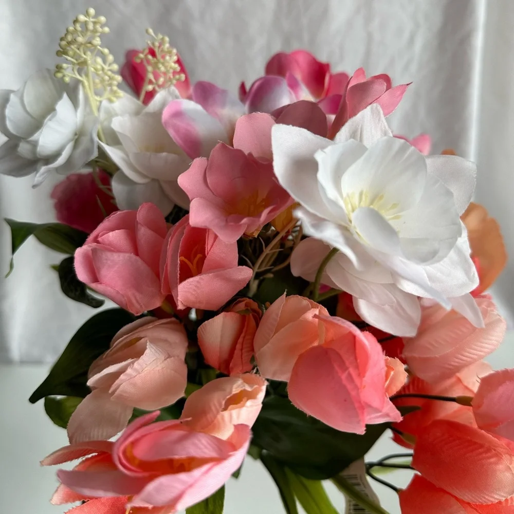 NWT Blush Pink Artificial Flower Bouquet – Lifelike Spring Floral Arrangement